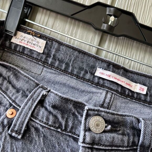 Levi’s Ribcage High Rise Distressed Black Ankle Straight Jeans 28 - Picture 7 of 13